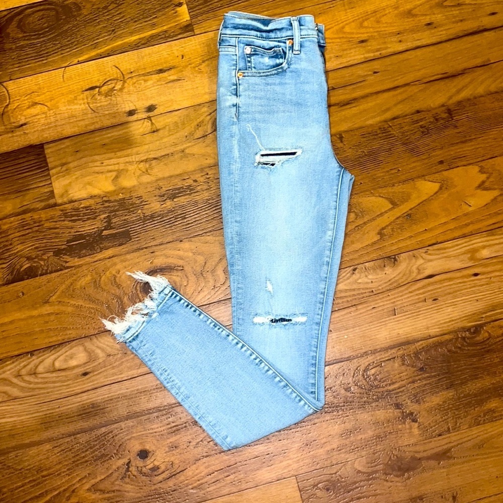 Gap gently worn true skinny jeans in a sz 2/26TALL